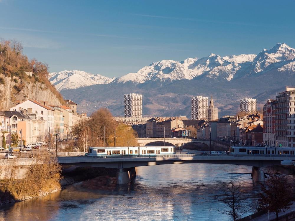 Ibis Grenoble Centre Bastille Exteriör bild
